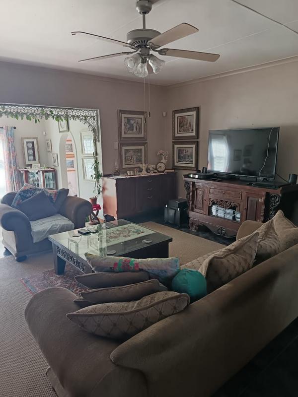 3 Bedroom Property for Sale in Albertinia Western Cape